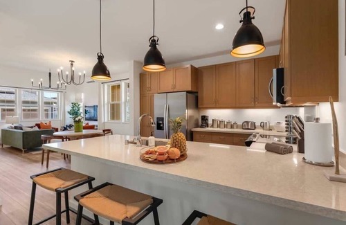 Makaha Valley House | Discover Marbella Lane: A Paradise Getaway in Makaha