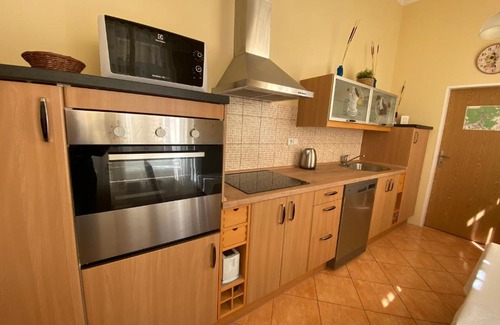 Marianske Lazne Apartment | Discover ML Suites: Pet-Friendly Stay with Breakfast Included