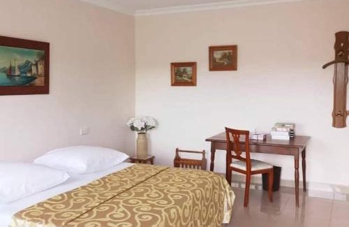 Nanyuki Hotel | Delightful MLIMAVIEW GARDENS with Restaurant & Family Fun