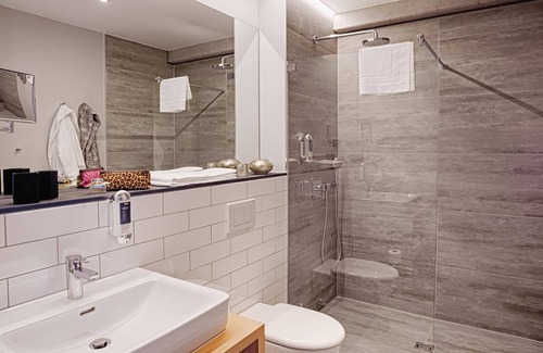 Trudering-Riem Apartment | Pet-Friendly MLoft Single Apartment with Breakfast & Kitchen