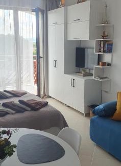 Primorsko Apartment | Guest Rated MM Complex: Ocean View with Pool & Breakfast