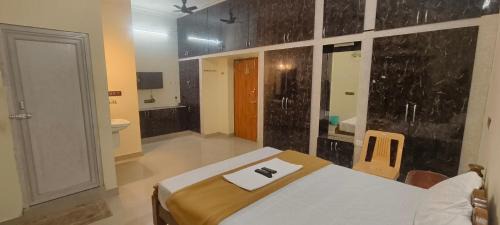 Tambaram Hotel | MM stays