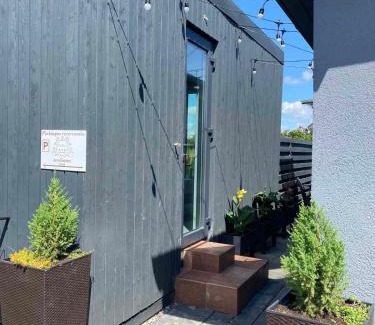 Sendvario seniunija Bed & Breakfast | Top-Rated MMA Apartment: Pet Friendly with Free Breakfast