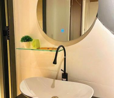 Ninh Kieu House | MMT Homestay