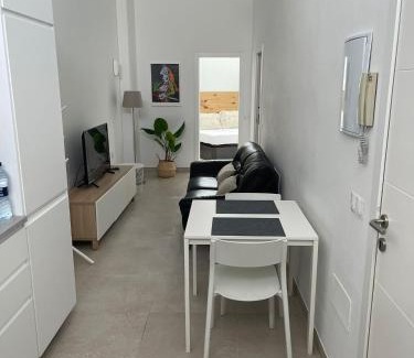 Bailen-Miraflores Apartment | Top-Rated MN Homes Fonseca A for Your Next Getaway