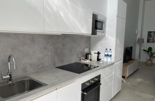 Bailen-Miraflores Apartment | Top-Rated MN Homes Fonseca A for Your Next Getaway
