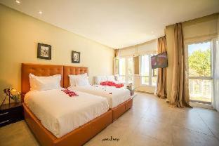 Mnar Apartment | Experience Mnar Park Aqua Park: Family-Friendly Oceanfront Fun