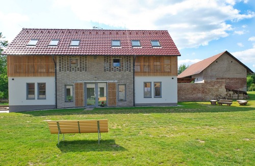 Mnichovo Hradiste Villa | Mnichovo Hradiste SVK405