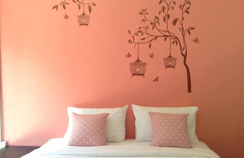 Kham Yai Hotel | Budget-Friendly Mo Do Ong Place with Family Kitchen Amenities