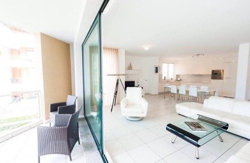 Maccagno Apartment | Modern Italian Lakes Apartment with Pool and Spa Amenities