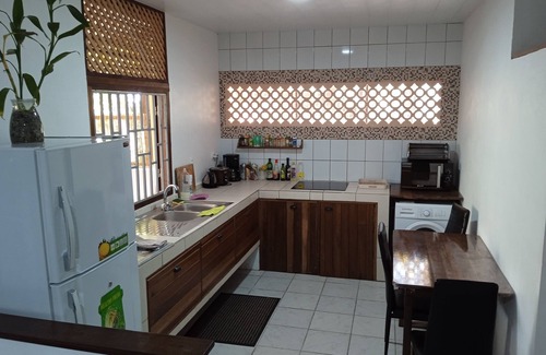 Cayenne House | Family-Friendly MO TI KOTE with Kitchen Amenities