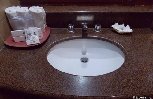 Bacolod Hotel | Relaxing Stay at MO2 Westown Hotel Bacolod - Mandalagan