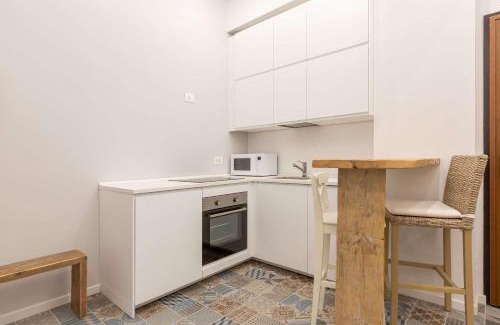 Zona Padova Apartment | Child-Friendly MOA43 Loreto Duomo - Discover Athens Comfort