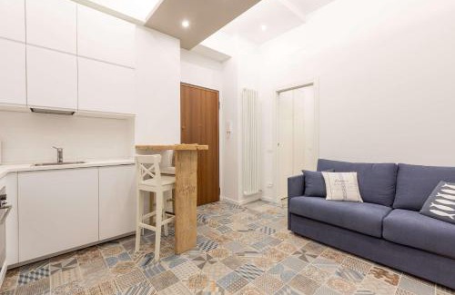 Zona Padova Apartment | Child-Friendly MOA43 Loreto Duomo - Discover Athens Comfort