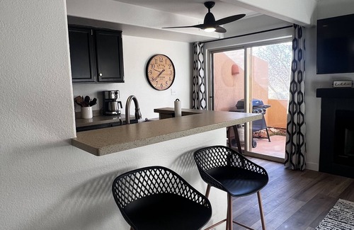 Moab South Valley Condo | Discover Moab Golf Course with Breathtaking Rim Views