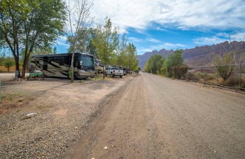 Moab South Valley House | Experience Moab RV Resort Glamping with Top Guest Ratings