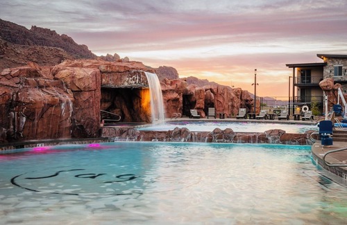 Moab South Valley Condo | Experience MoabSageCreek E7 at Balanced Rock Retreat!
