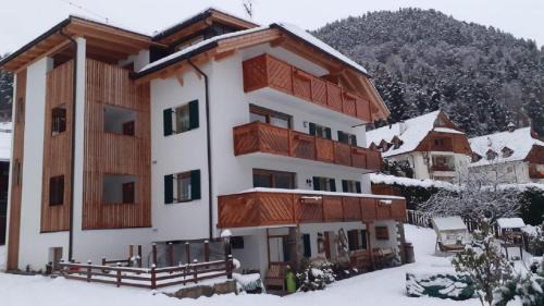 Soprabolzano Apartment | Experience Moarhof in Oberbozen: Rated 9.4, Oceanfront Bliss