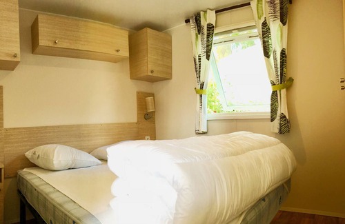 Saint-Hilaire-de-Riez House | Cozy Mobil-Home Any Comfort at a Premier Camping Spot