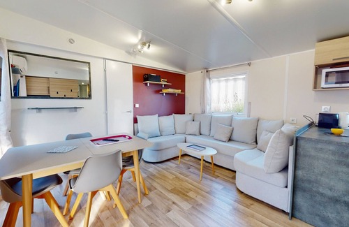 Saint-Hilaire-de-Riez House | Relax in a Mobil Home with Heated Pool and Delightful Amenities