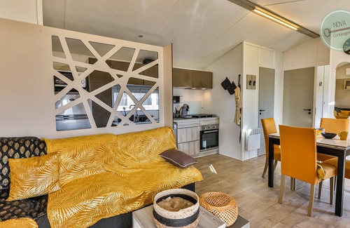 Saint-Hilaire-de-Riez House | Relaxing Mobil-Home at Parc des Roselières with Spa & Kitchen
