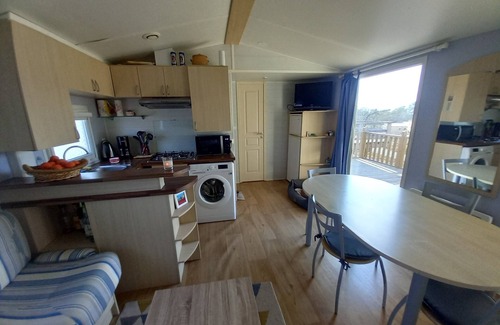 Rocbaron House | Comfortable Mobil Home for 4 in Provence Verte with Pool