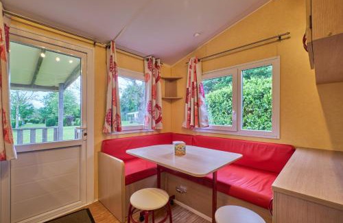 Mens Other | Top-Rated Mobil Home for 5 with Pool & Kid-Friendly Fun