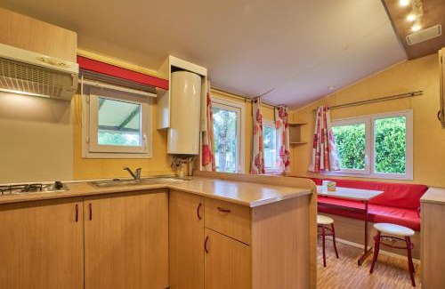 Mens Other | Top-Rated Mobil Home for 5 with Pool & Kid-Friendly Fun