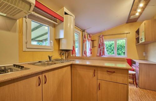 Mens Other | Top-Rated Mobil Home for 5 with Pool & Kid-Friendly Fun