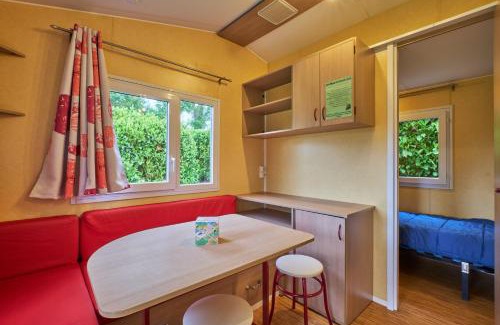 Mens Other | Top-Rated Mobil Home for 5 with Pool & Kid-Friendly Fun