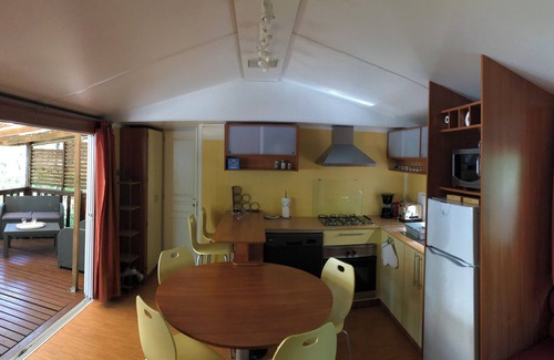 Ruoms House | Enjoy Family-Friendly Comfort at Mobil Home Aluna Vacances