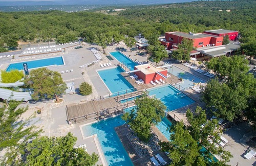 Ruoms House | Enjoy Family-Friendly Comfort at Mobil Home Aluna Vacances