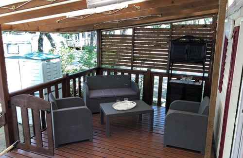 Ruoms House | Enjoy Family-Friendly Comfort at Mobil Home Aluna Vacances