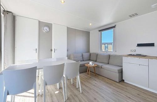 Jullouville-les-Pins House | Family-Friendly Mobil-Home Jullouville for Up to 6 Guests