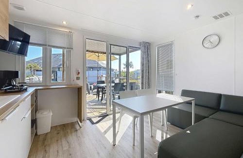 Jullouville-les-Pins House | Family-Friendly Mobil-Home Jullouville with Pool Access