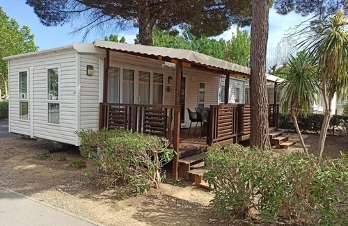 Vias House | Family-Friendly Mobil-home FO 88 with Pool in Vias