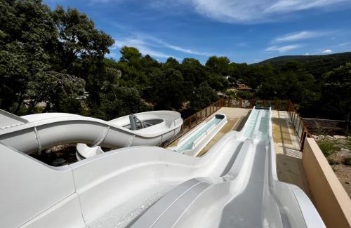 Montagnac-Montpezat Other | Cozy Mobil-Home in Oceanfront Camping 4* with Pool