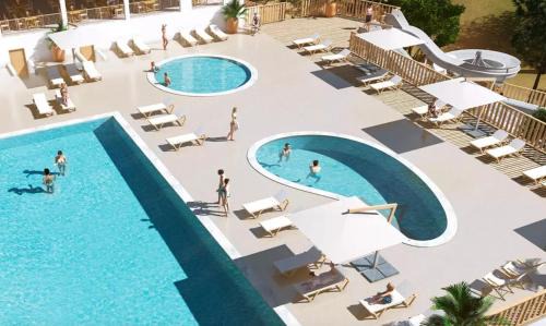 Montagnac-Montpezat Other | Cozy Mobil-Home in Oceanfront Camping 4* with Pool