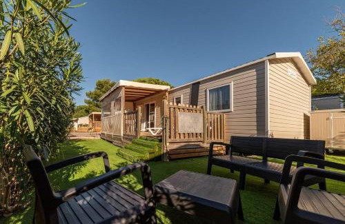 La Cote Radieuse Other | Comfortable 3-Bedroom Mobil Home with Private Pool in Canet