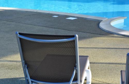 Jullouville-les-Pins House | Family-Friendly Mobil-Home Jullouville with Pool Access