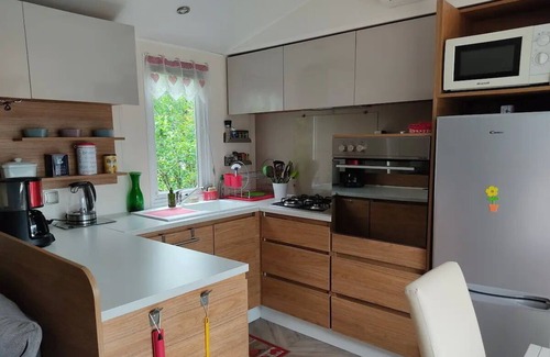 Embrun House | Guest Rated 10/10: Mobil Home Near Lake and Mountains