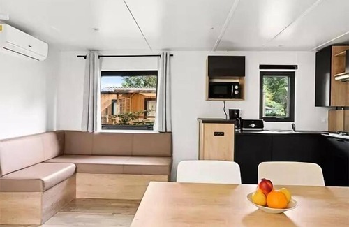 Vitrac House | Mobil-home | Ultimate | 2 Ch. | 4 pers. | Raised terrace | A/C | TV
