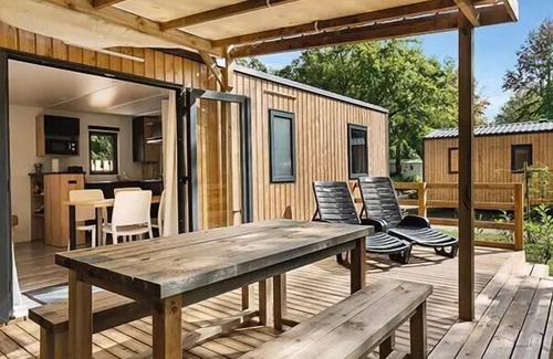 Vitrac House | Mobil-home | Ultimate | 2 Ch. | 4 pers. | Raised terrace | A/C | TV