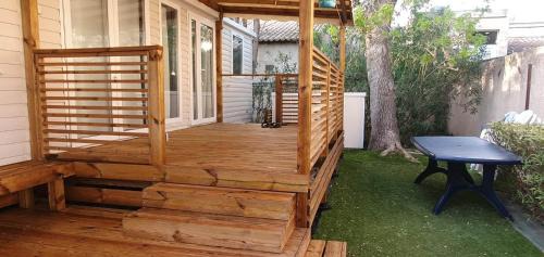Vias House | Cozy Mobil Home VA04 Just 600m from the Beach