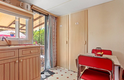 Sainte-Croix-du-Verdon House | Mobile Home 'Cocoon' with Lake View, Shared Pool and Air Conditioning