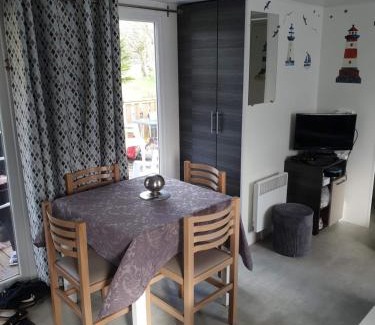 Sainte-Reine-de-Bretagne Other | Cozy Mobile Home for Families with Pool and Pet-Friendly Perks