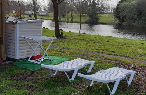 Sainte-Reine-de-Bretagne Other | Cozy Mobile Home for Families with Pool and Pet-Friendly Perks