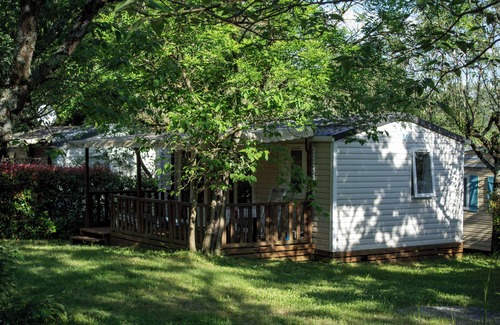 Berrias-et-Casteljau House | Inviting Mobile Home Getaway at Family-Friendly Campsite