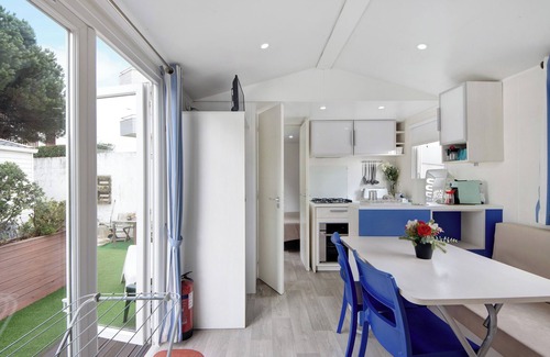 Mozelos House | Inviting Mobile Home "Villa Granja Sol 2" with Ocean View