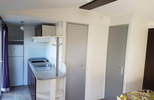 Les Ayguades House | Beachside Mobile Home with Ocean View - Guest Rated 9/10